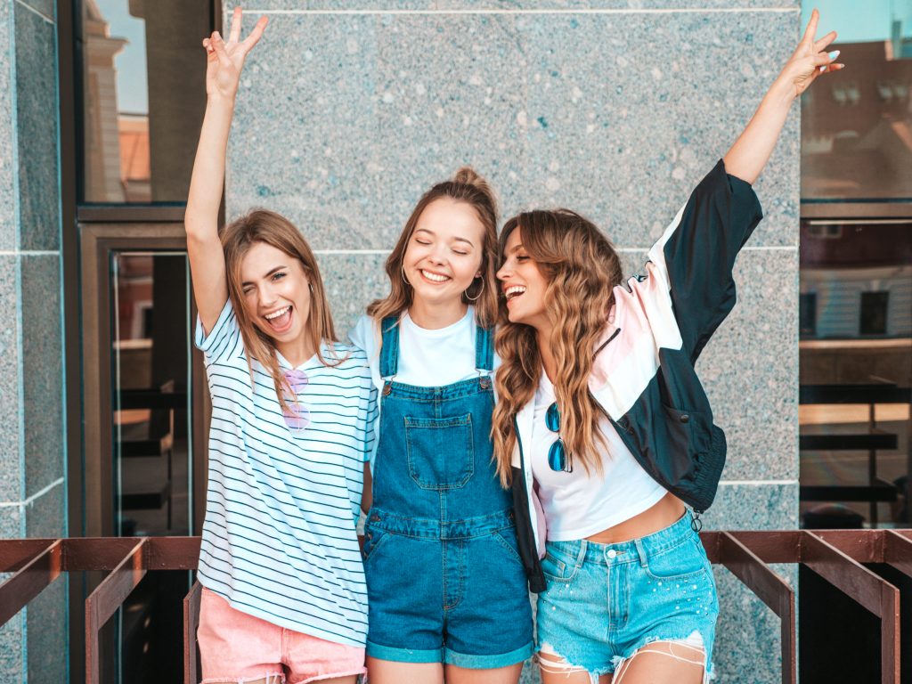 Friend’s Genetic Traits Can Influence Your Mental Health Risk: Study Friend’s Genetic Traits Can Influence Your Mental Health Risk: Study