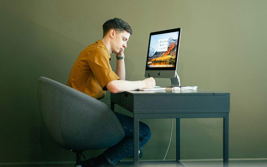Workplace Wellbeing in This Digital Age: Mindful Guidance for Digital Fatigue and Burnout