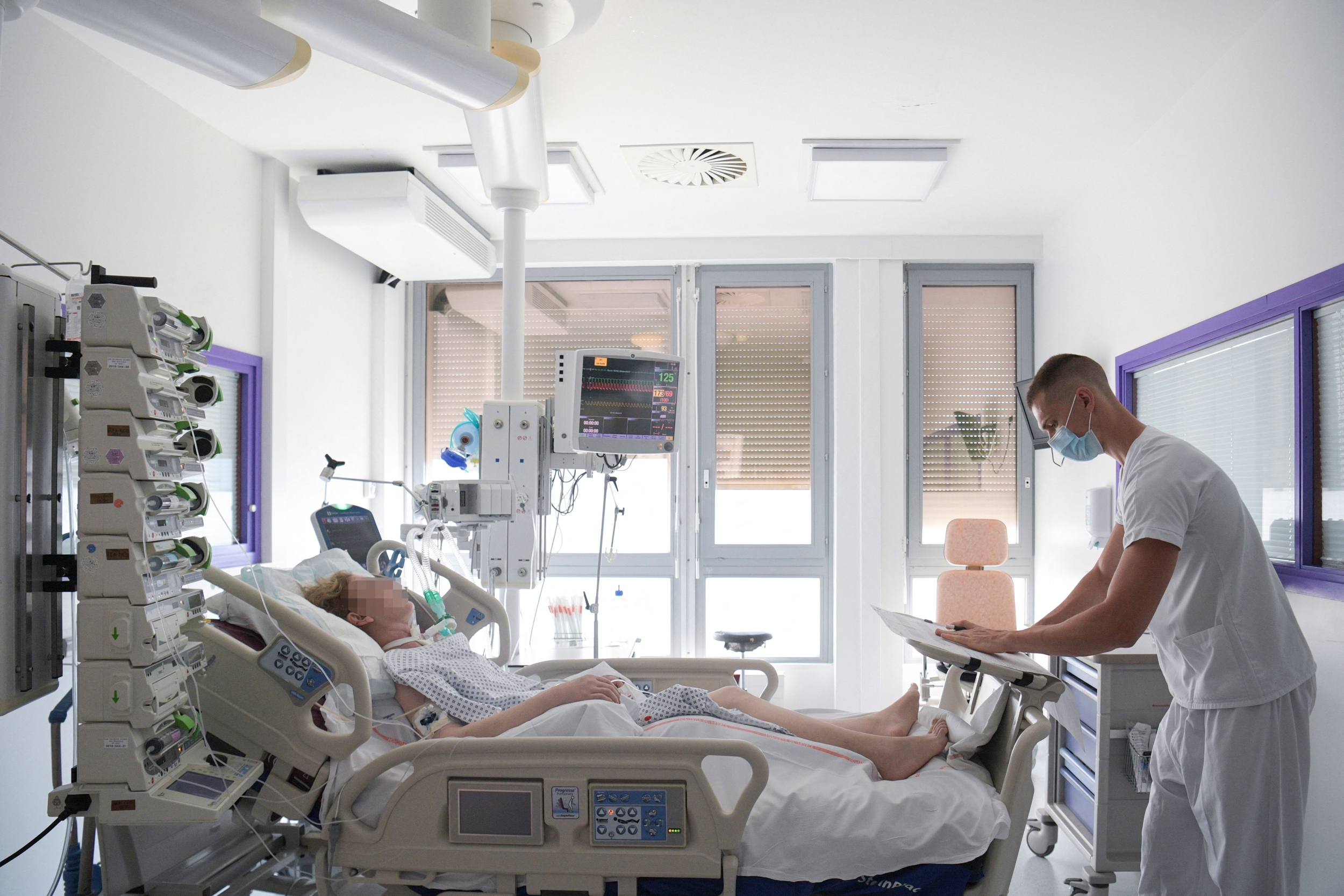 Male Nurses Now Make Up 1 in 8 of the U.S. Nursing Workforce, with Growth Concentrated in Shortage Areas Male Nurses Now Make Up 1 in 8 of the U.S. Nursing Workforce, with Growth Concentrated in Shortage Areas