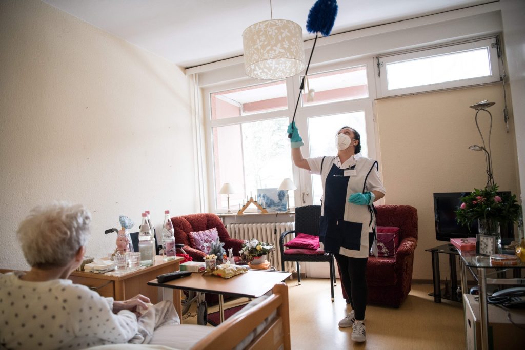 Nursing Home Study Finds Only Resident Decolonization Reduced Drug-Resistant Bacteria on Skin